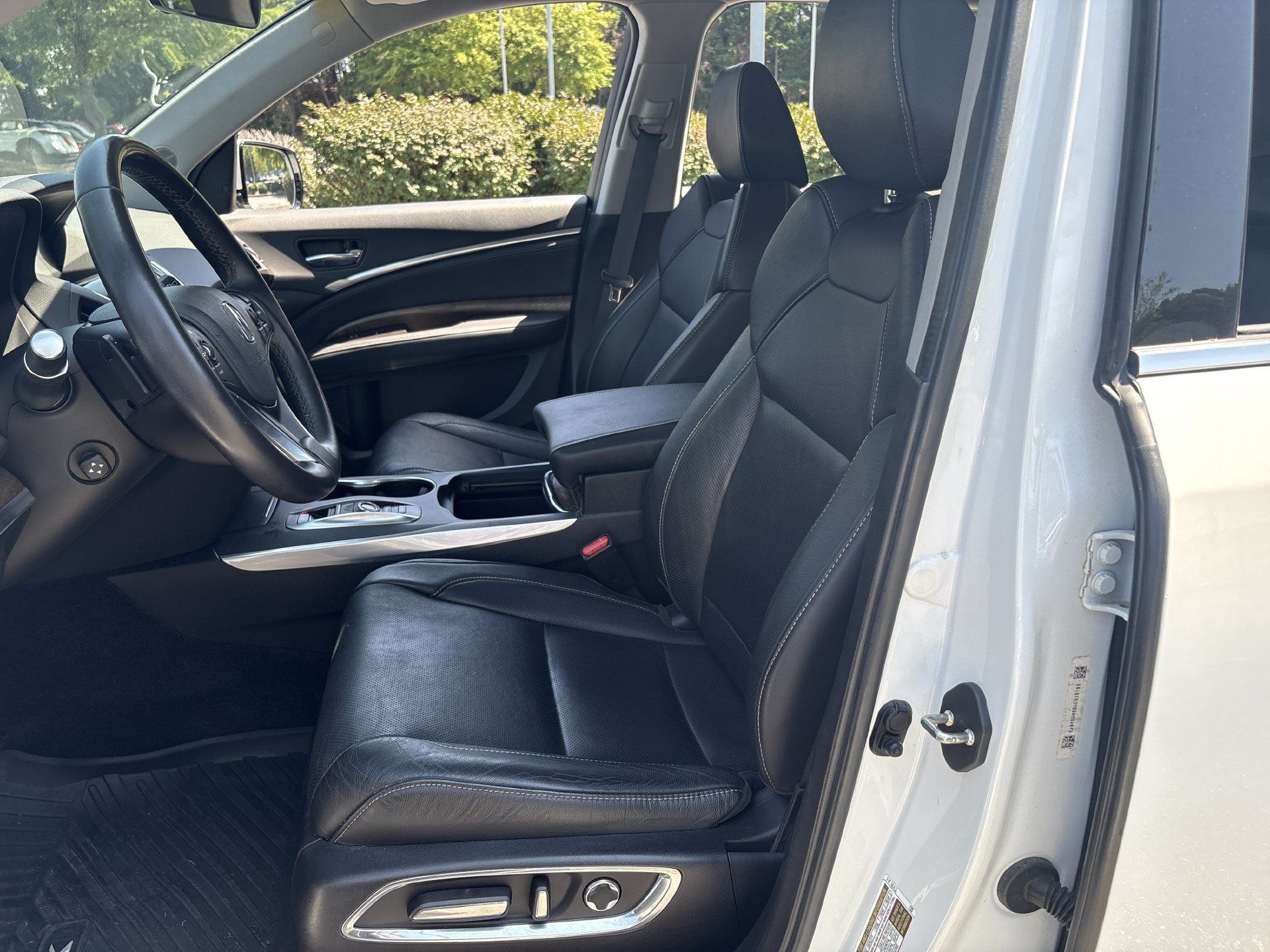 Used 2020 Acura MDX w/ Technology Package FWD image 13