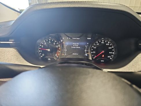 Used 2022 Jeep Compass Latitude w/ Sun and Sound Group AWD/4WD image 18