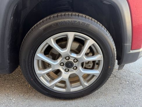 Used 2025 Jeep Compass Limited AWD/4WD image 31