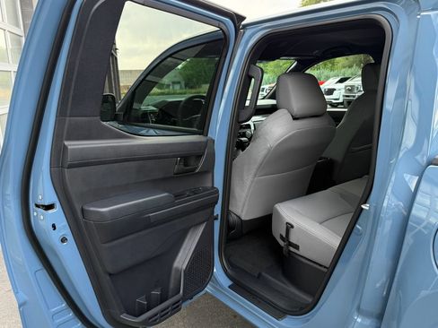 Used 2026 Toyota Tacoma SR5 AWD/4WD image 32