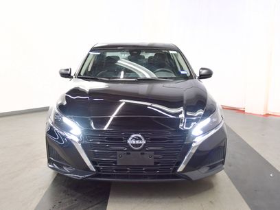 Used 2025 Nissan Altima 2.5 SV