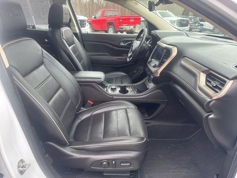 Used 2022 GMC Acadia Denali w/ Denali Technology Package AWD/4WD image 36