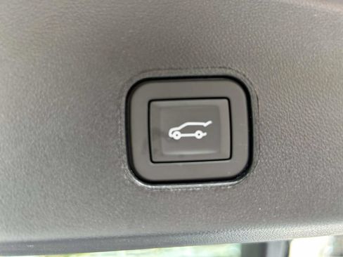 New 2026 Cadillac Lyriq Sport w/ LPO, Floor Liner Package AWD/4WD image 11