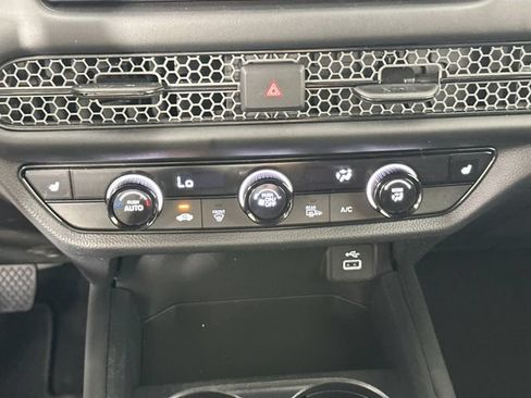 Used 2023 Honda HR-V Sport image 13