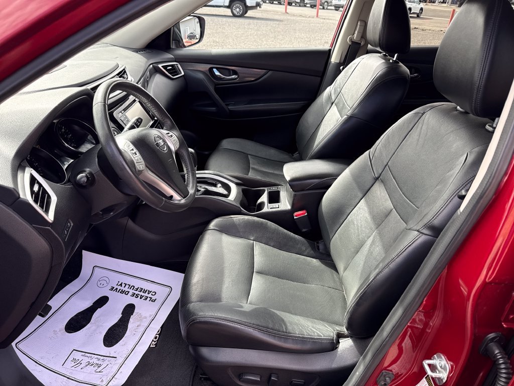 Used 2014 Nissan Rogue SL AWD/4WD image 11