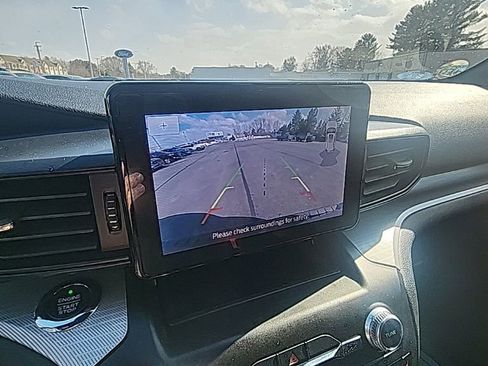 Used 2020 Ford Explorer XLT w/ Comfort Package image 29