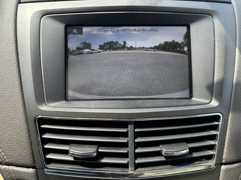 Used 2015 Lincoln MKT AWD w/ Equipment Group 201A image 27