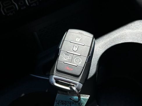 New 2026 RAM 1500 Laramie AWD/4WD image 44