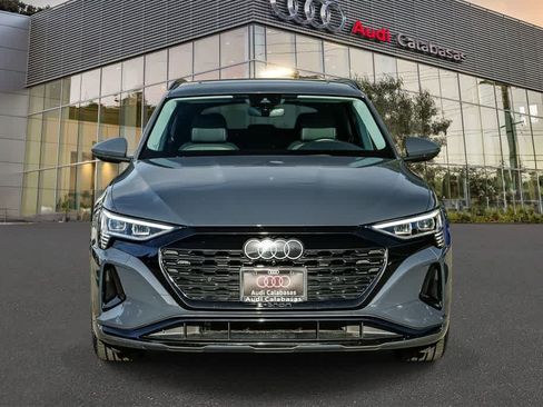 Used 2024 Audi Q8 e-tron Premium Plus AWD/4WD image 6