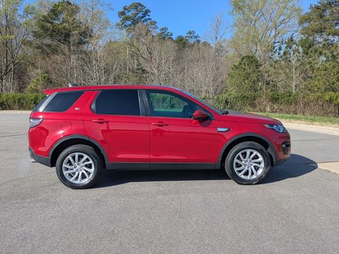Used 2019 Land Rover Discovery Sport HSE image 4