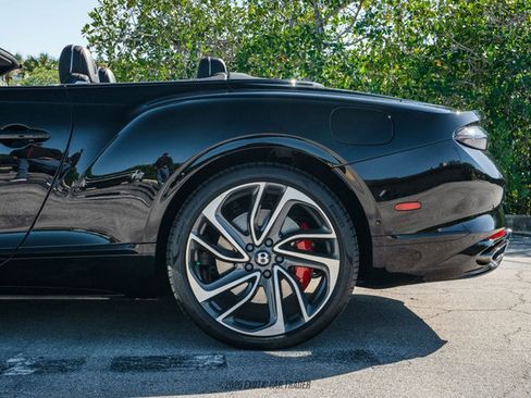Used 2025 Bentley Continental GT Speed image 5