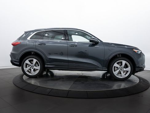 New 2025 Audi Q5 Premium Plus image 3