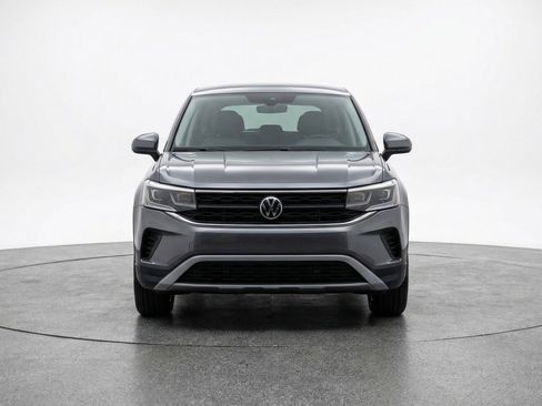 Used 2025 Volkswagen Taos S image 2