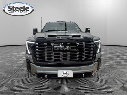 Used 2025 GMC Sierra 2500 Denali Ultimate w/ Max Trailering Package AWD/4WD image 8