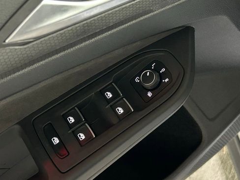 Used 2024 Volkswagen GTI SE image 49