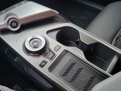 Used 2024 Kia EV6 Wind image 13