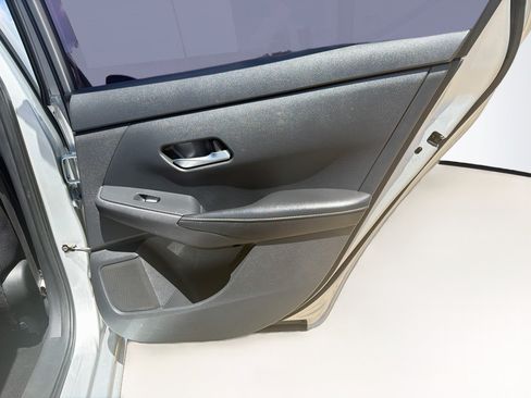 Used 2021 Nissan Sentra SV FWD image 27