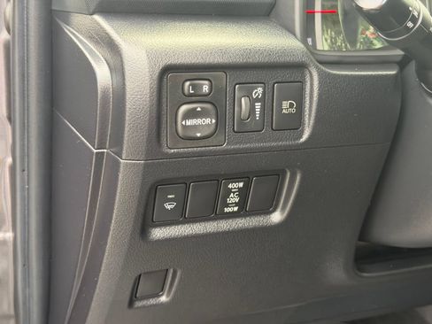 Used 2021 Toyota 4Runner SR5 Premium w/ Moonroof Package AWD/4WD image 14