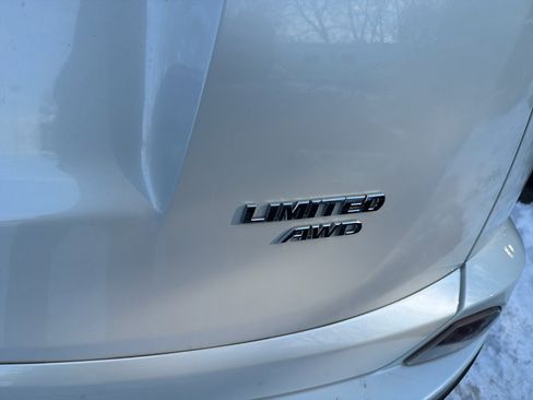 Used 2016 Toyota RAV4 Limited image 9