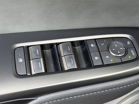 Used 2024 Lexus RZ 300e Premium image 12