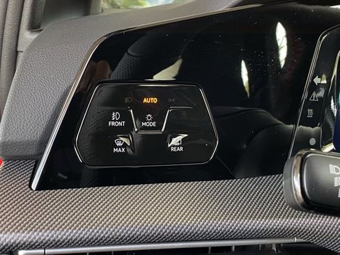 New 2026 Volkswagen GTI SE FWD image 23