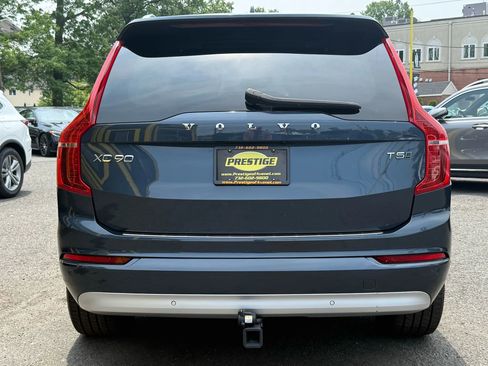 Used 2022 Volvo XC90 T5 Momentum w/ Climate Package image 5