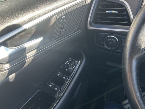 Used 2016 Ford Edge SEL w/ Equipment Group 201A image 12