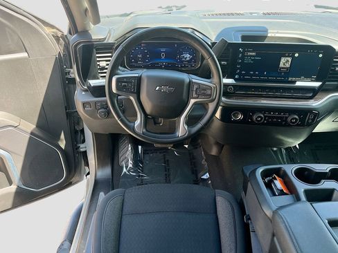 Used 2024 Chevrolet Silverado 1500 LT Trail Boss AWD/4WD image 23