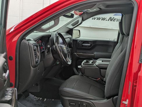 Used 2019 Chevrolet Silverado 1500 LT w/ All-Star Edition image 4