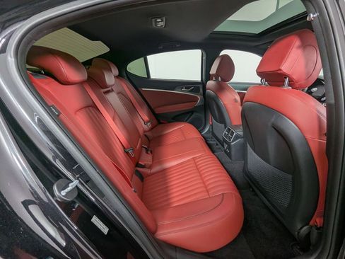 Used 2024 Genesis G70 2.5T w/ Sport Prestige Package image 32