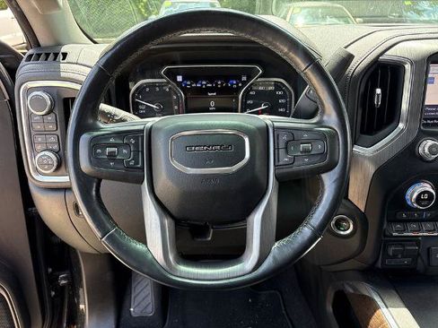 Used 2019 GMC Sierra 1500 Denali w/ Denali Ultimate Package AWD/4WD image 18
