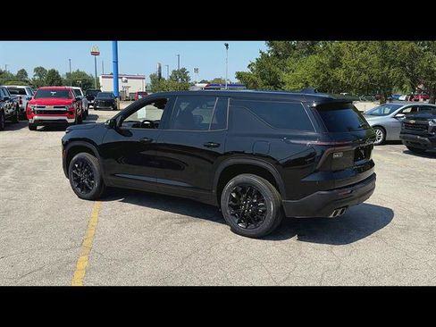 Certified 2024 Chevrolet Traverse LS w/ Midnight/Sport Edition FWD image 30