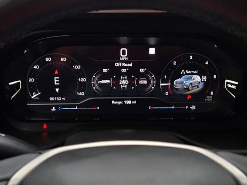 Used 2022 GMC Yukon Denali image 16