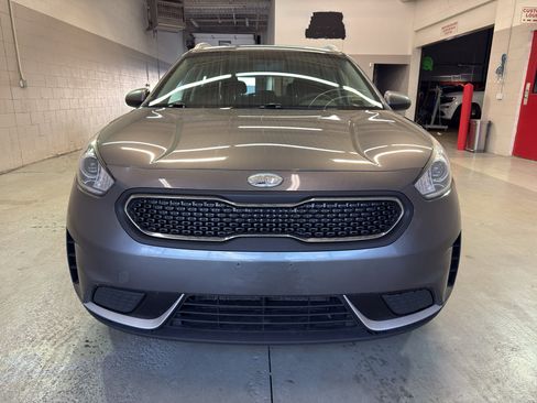 Used 2018 Kia Niro LX FWD image 21
