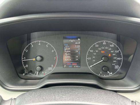Used 2025 Toyota Corolla LE w/ Convenience Package image 14