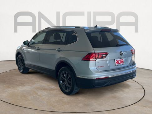 Used 2023 Volkswagen Tiguan SE FWD image 8