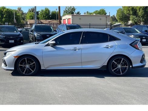 Used 2020 Honda Civic Sport Touring image 2