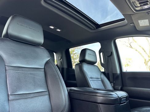 Used 2019 GMC Sierra 1500 Denali w/ Denali Ultimate Package AWD/4WD image 16