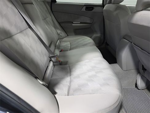 Used 2010 Subaru Forester 2.5X image 16