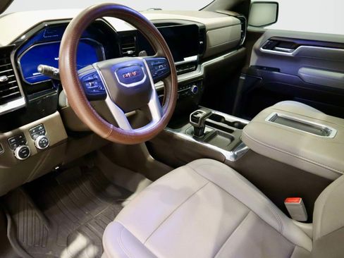 Used 2022 GMC Sierra 1500 SLT w/ SLT Premium Plus Package AWD/4WD image 19