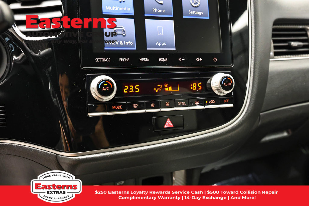 Used 2020 Mitsubishi Outlander SEL AWD/4WD image 19