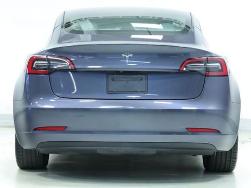 Used 2023 Tesla Model 3 Standard Range RWD image 7