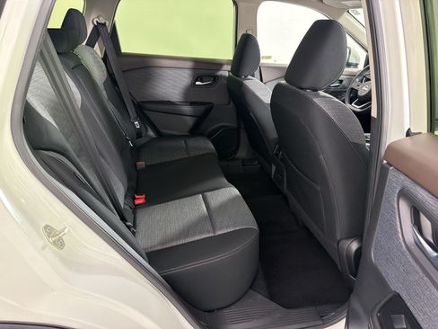 Used 2023 Nissan Rogue SV AWD/4WD image 29