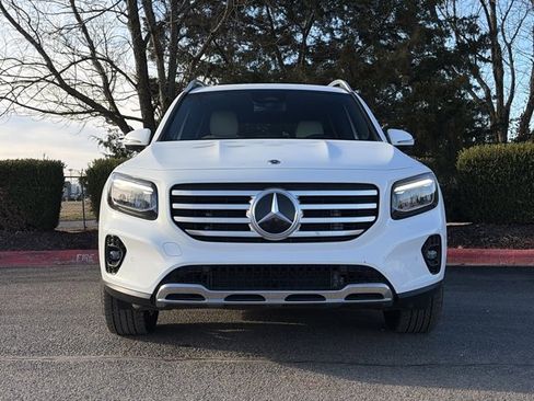 Used 2025 Mercedes-Benz GLB 250 4MATIC w/ Exclusive Package image 12