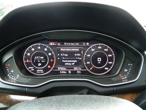 Used 2018 Audi Q5 2.0T Premium Plus image 18