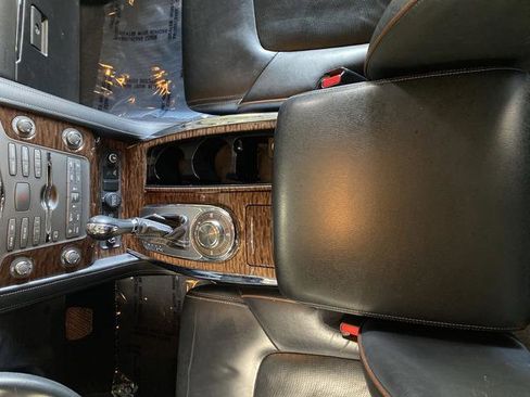 Used 2017 Nissan Armada Platinum image 22