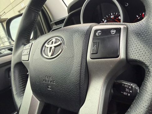 Used 2012 Toyota 4Runner Limited image 31
