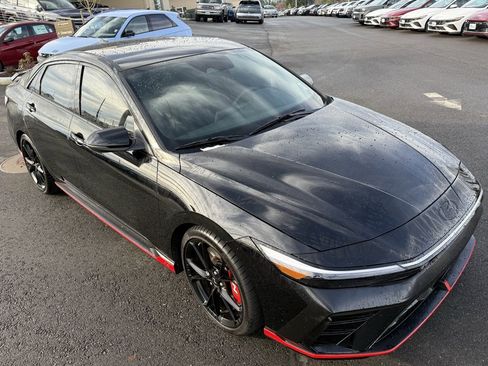 Certified 2025 Hyundai Elantra N image 9