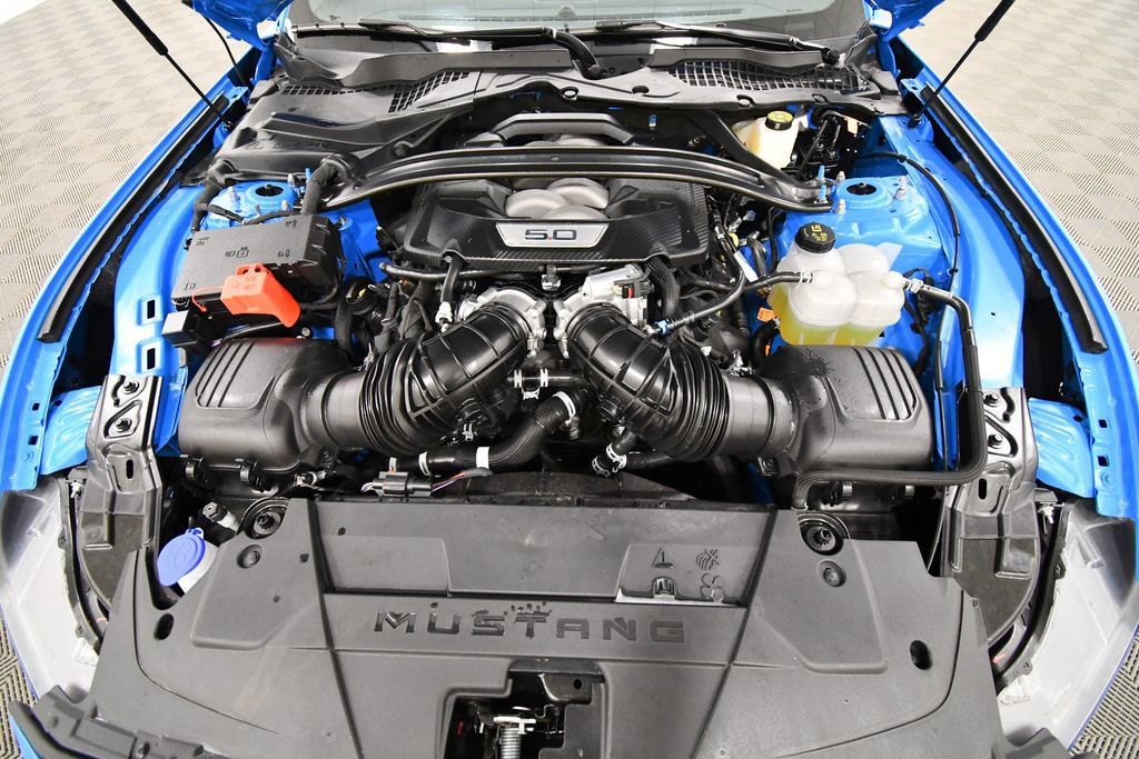 Used 2025 Ford Mustang GT Premium RWD image 12