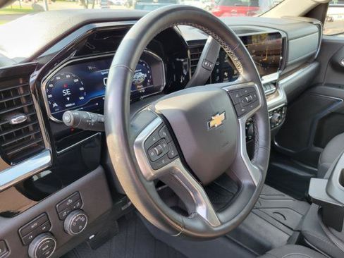 Used 2023 Chevrolet Silverado 1500 LT w/ Protection Package AWD/4WD image 10